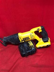 DEWALT RECIPROCATING SAW DCS381 Very Good Buya